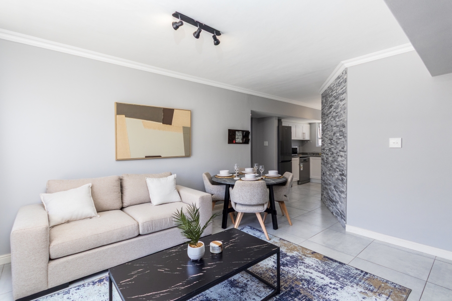 To Let 1 Bedroom Property for Rent in Sea Point Western Cape